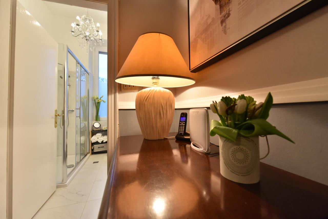 Zadar Center Beach Apartment - Directly On The Sea Екстер'єр фото