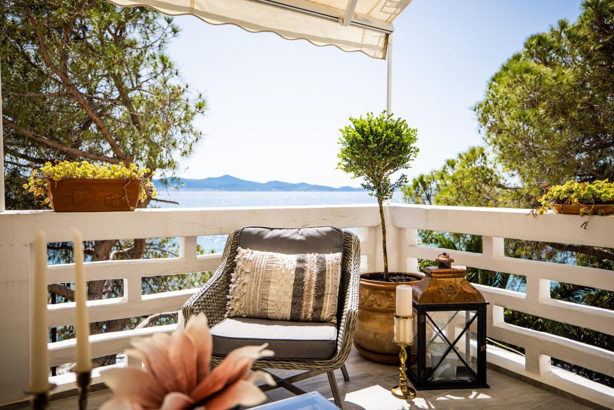 Zadar Center Beach Apartment - Directly On The Sea Екстер'єр фото